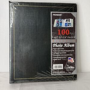 Pioneer LM-100 Magnetic Self-Adhesive Photo Album 100 Fast-Stick Pages Green
